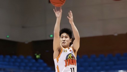 开云官网-青岛队绝杀国王，胡金秋惊艳四座