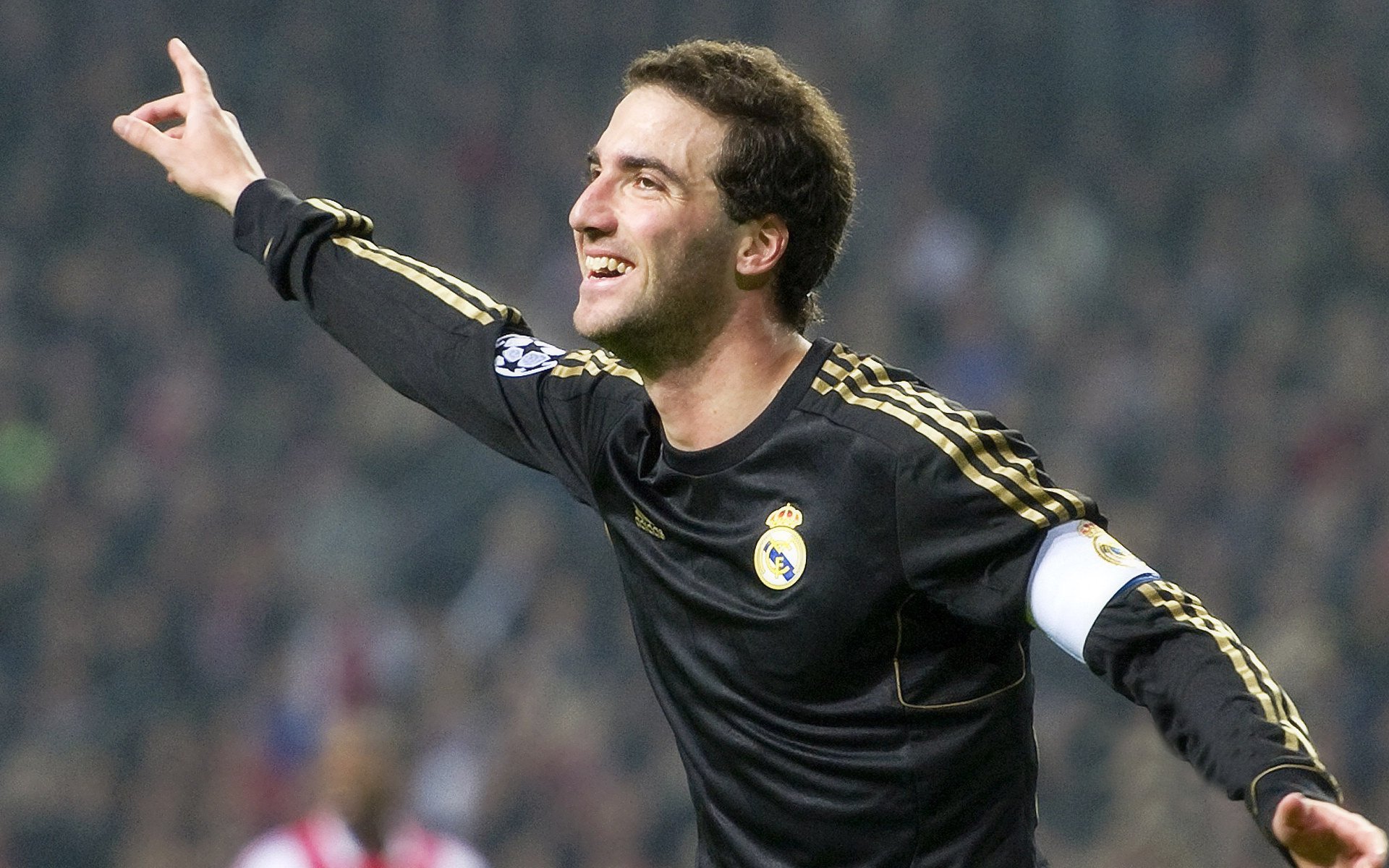 当内马尔在NBA总决赛接管比赛，伊朗在勒沃库森强势晋级